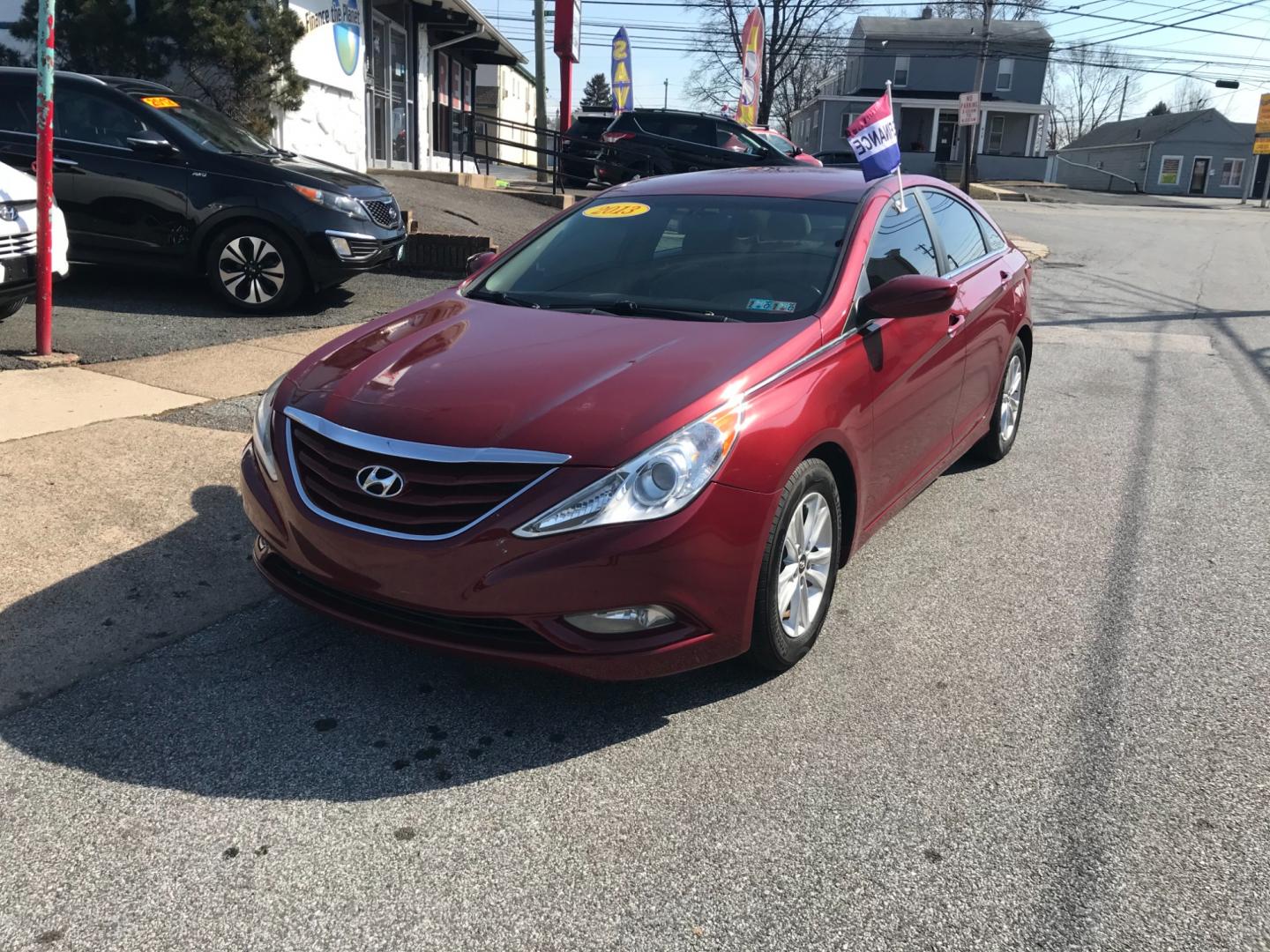 2013 Maroon /Tan Hyundai Sonata GLS (5NPEB4ACXDH) with an 2.4 V4 engine, Automatic transmission, located at 577 Chester Pike, Prospect Park, PA, 19076, (610) 237-1015, 39.886154, -75.302338 - Photo#2